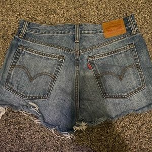 Levi cut-off denim short shorts